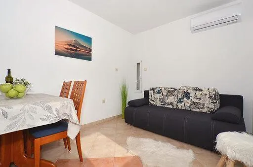 Morena Donji Okrug  Croatia